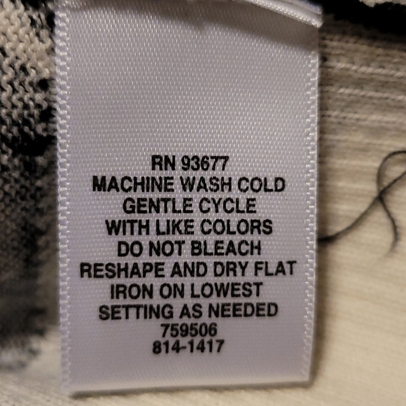 LIZ Claiborne Floral 3/4 Sleeve Cardigan Sweater - Picture 5 of 6